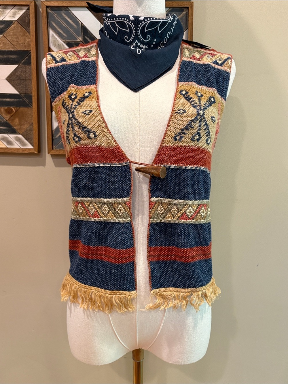 Vintage Ralph Lauren Y2K Southwestern Horn Toggle Fringe Knit Vest size M NWT